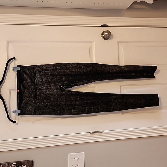 SPANX Pants - Spanx gold and black leggings